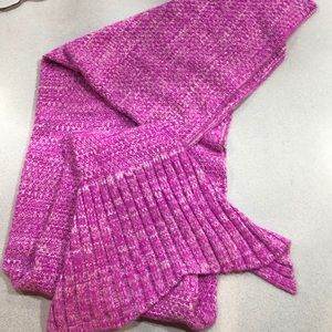 Pink mermaid tail blanket